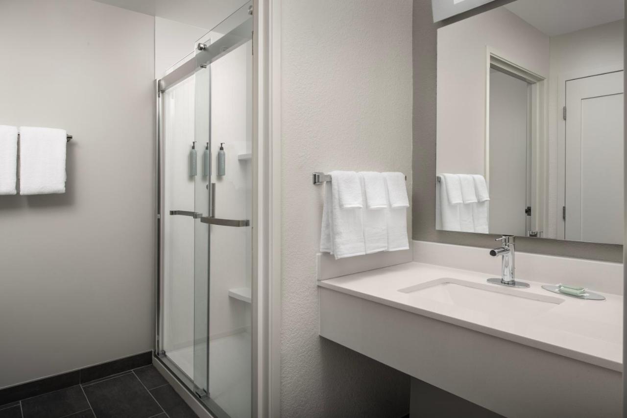 Courtyard By Marriott Dayton Hotel 3*