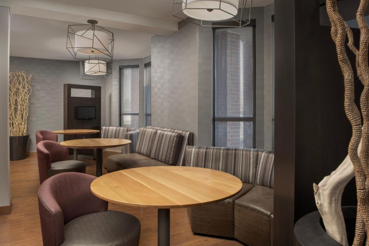 Courtyard By Marriott Dayton Hotel Beavercreek
