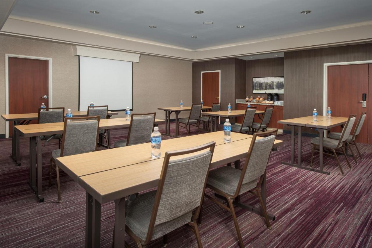 Hotel Courtyard By Marriott Dayton