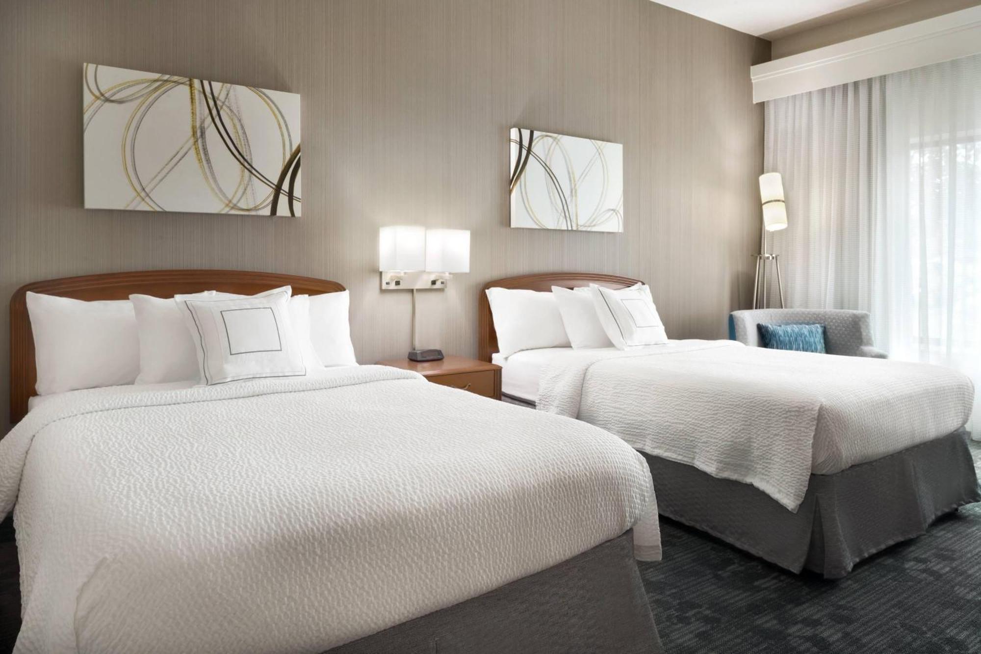 Courtyard By Marriott Dayton Hotel 3*