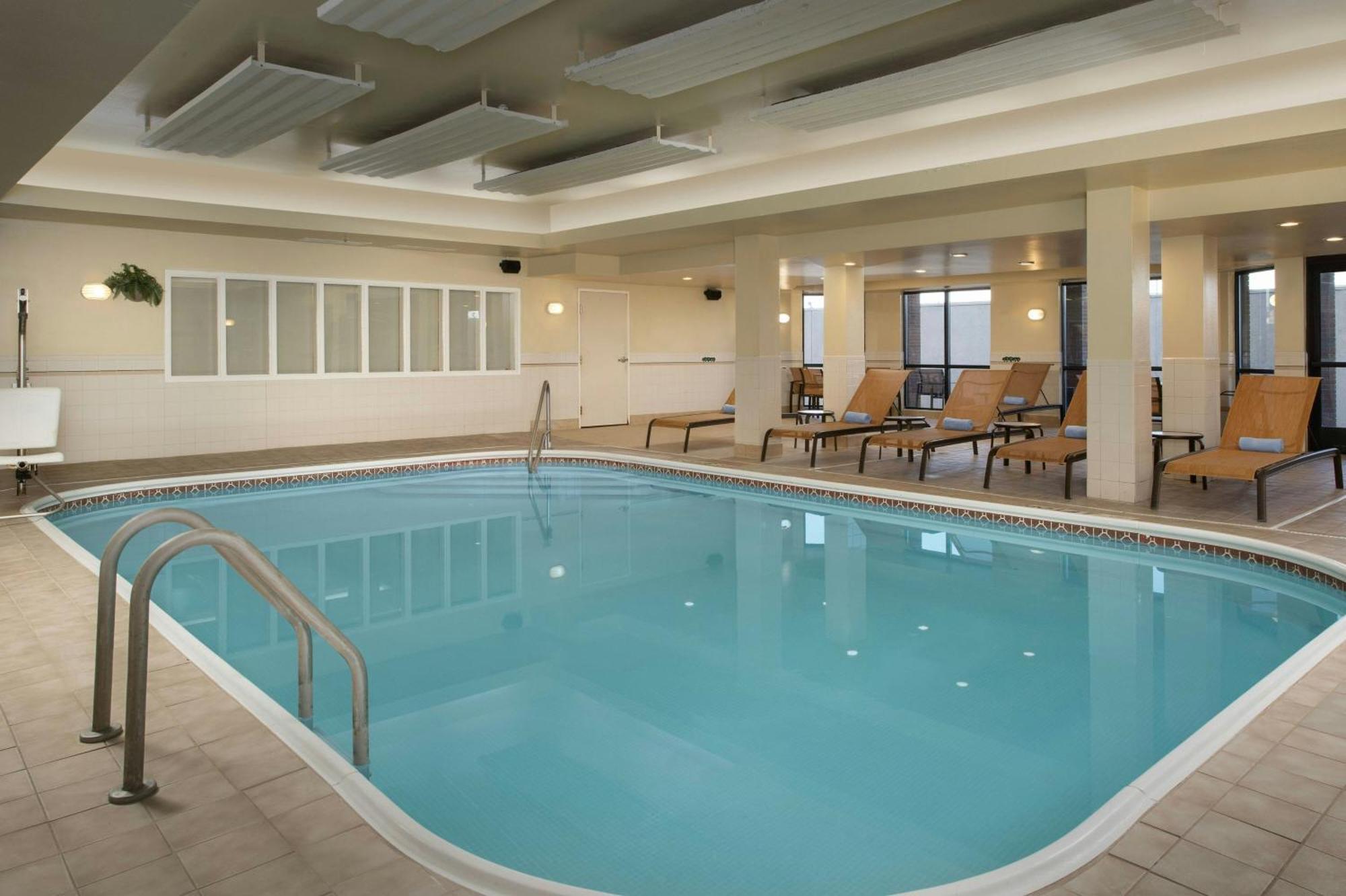 Hotel Courtyard By Marriott Dayton