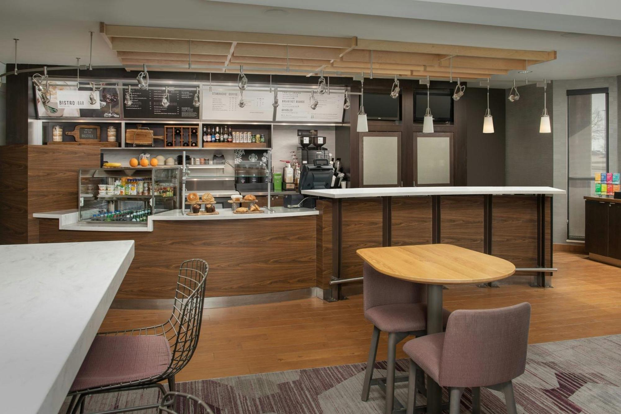 Courtyard By Marriott Dayton 3*