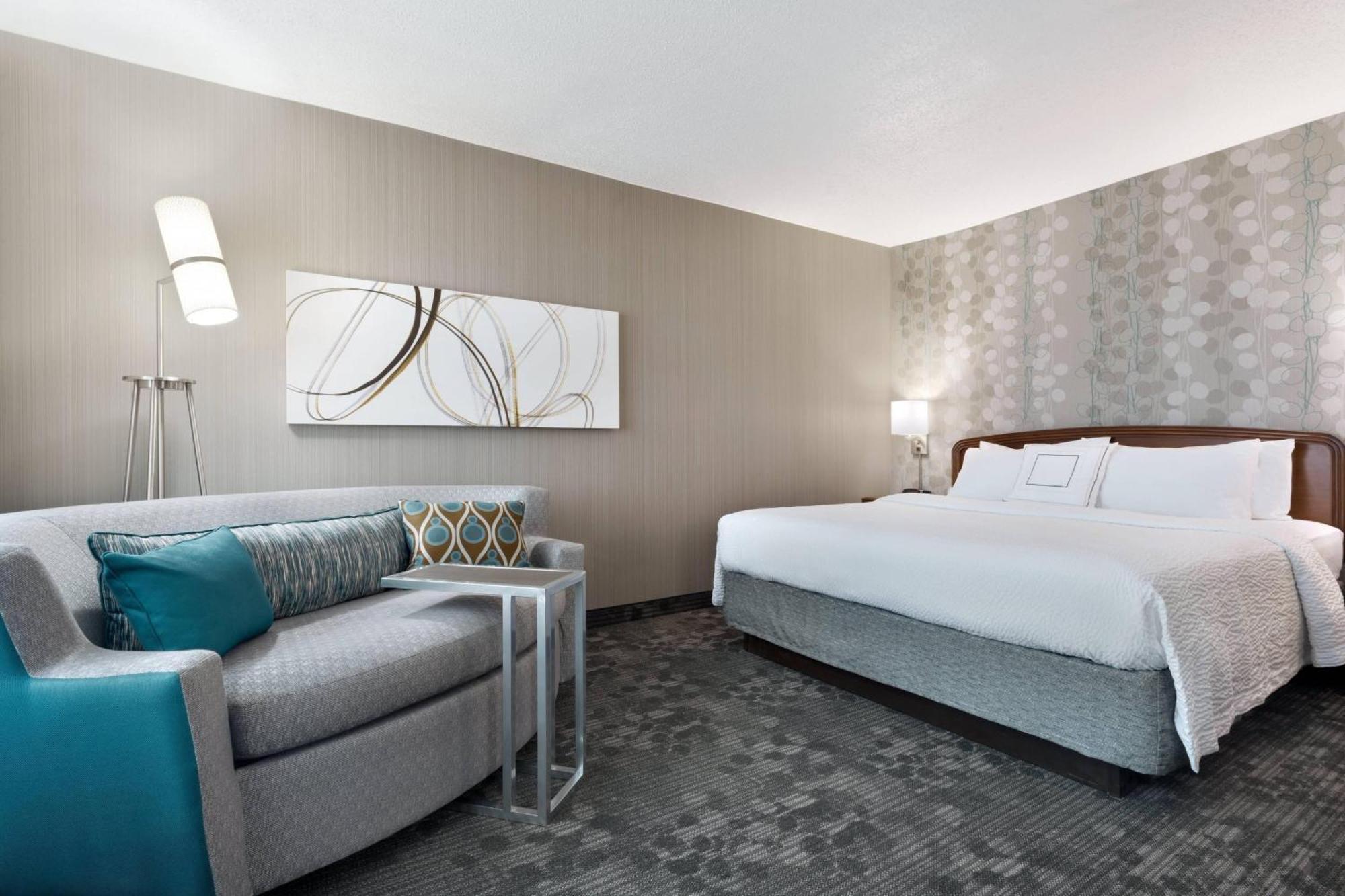 Courtyard By Marriott Dayton Hotel 3*