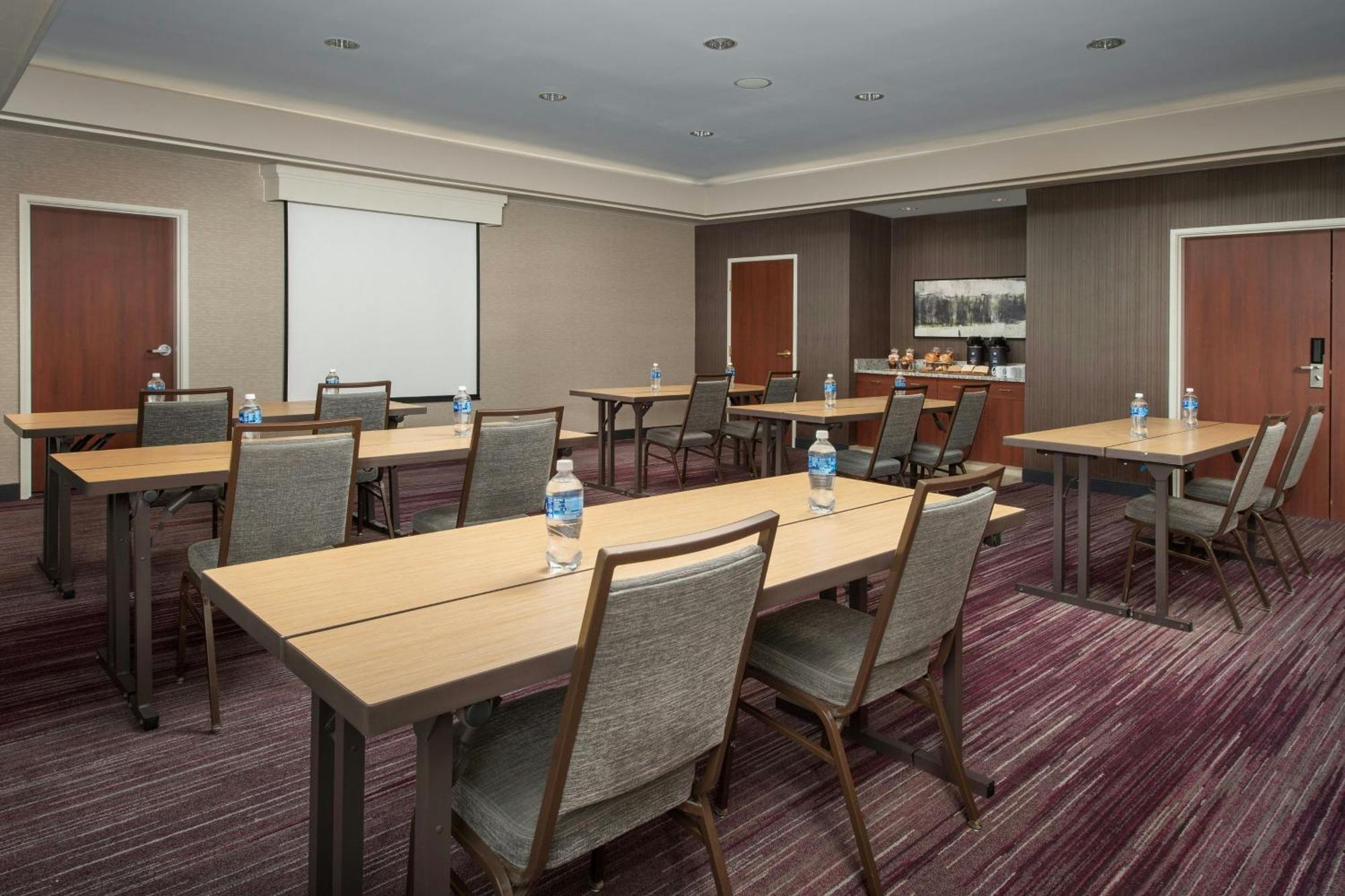 Courtyard By Marriott Dayton 3*