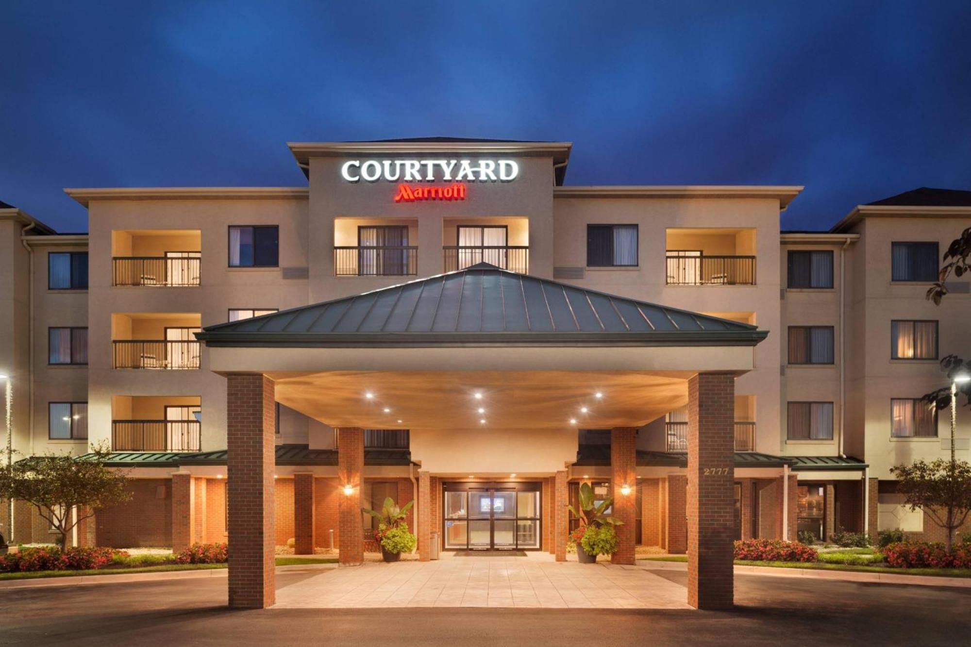 Courtyard By Marriott Dayton 3*